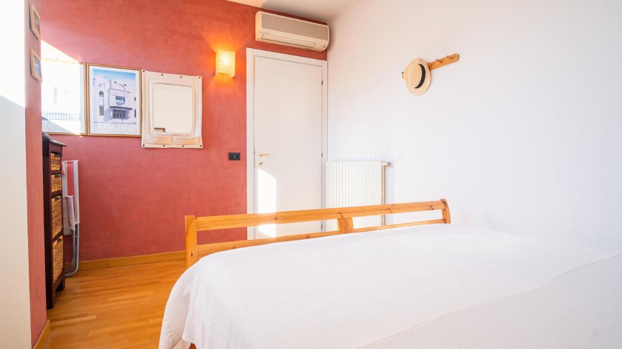 سيرمِيوني The Zodiac Apartment - Italian Homing المظهر الخارجي الصورة